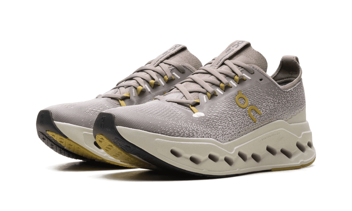 On MENS Cloudsurfer Max "Cinder/Pelican" 3MF30434052 3MF30434052 from Stadium Goods
