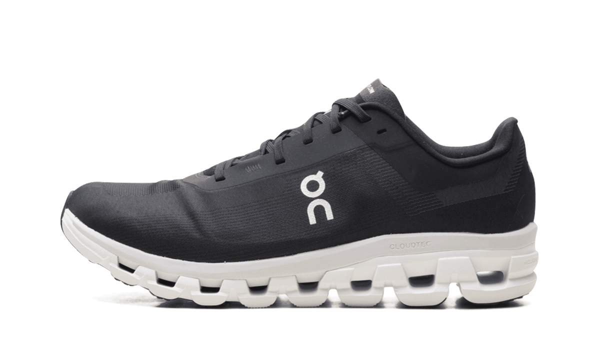 ON RUNNING MENS Cloudflow 4 "Black White" 3MD30100299 3MD30100299 from Stadium Goods