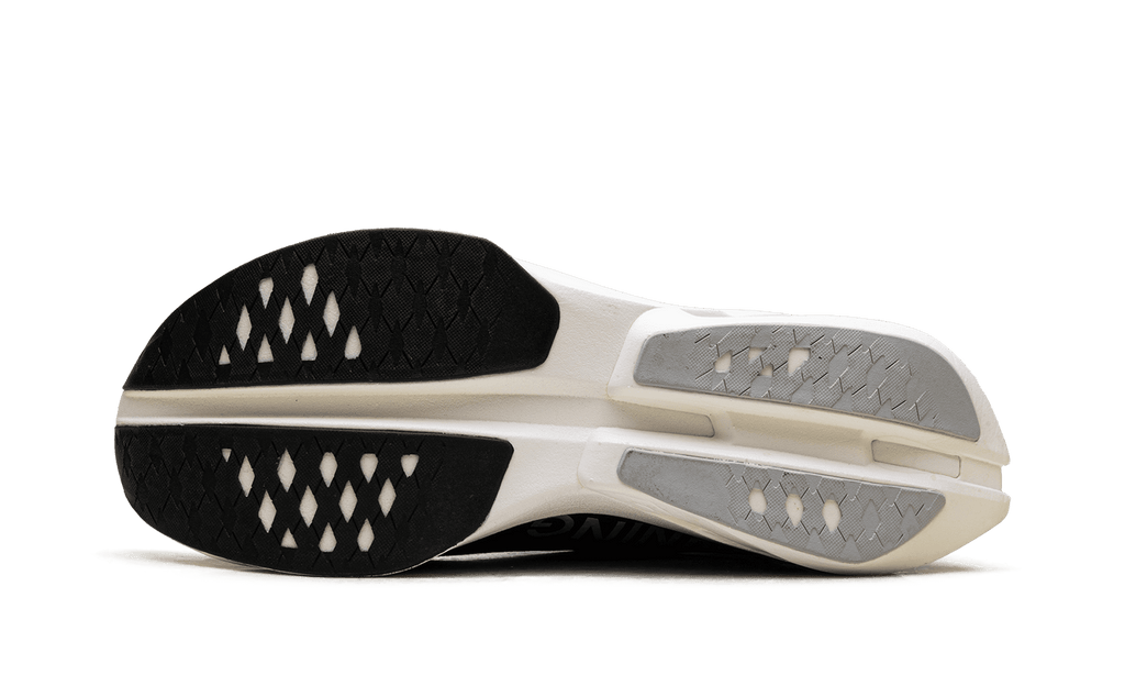 ON RUNNING MENS Cloudboom Strike "Black White" 3ME30480299 3ME30480299 from Stadium Goods